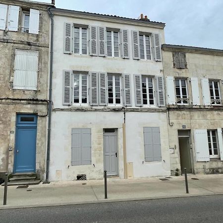Petite Chambre Amenagee Avec Cuisine St Louis 3 La Rochelle  Kültér fotó